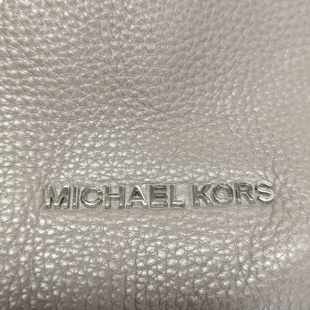 Michael Kors Grey Leather Shoulder Bag Large Zip Tabs Chain Detail